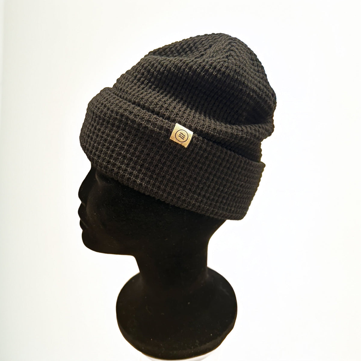 Tuque Waffle noire avec clip label discret